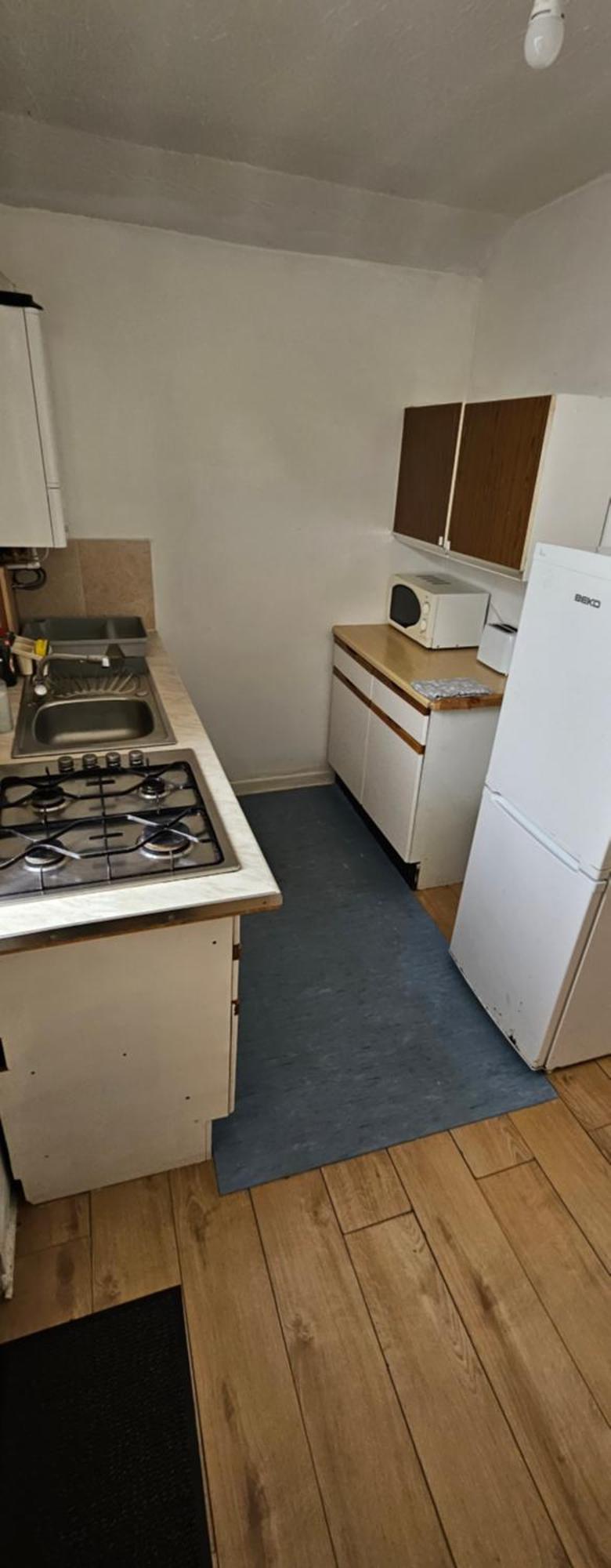 No Frills & Nothing Fancy 1 Bed Studio City Centre คาร์ดิฟฟ์ ภายนอก รูปภาพ